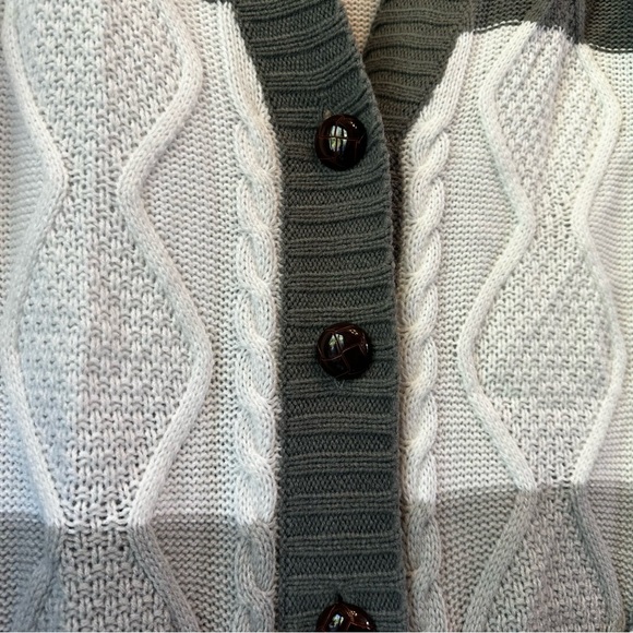 Chicago Colorblock Gray Tritone Button Up‎ Grampa Cardigan Sweater sz M - Picture 7 of 11